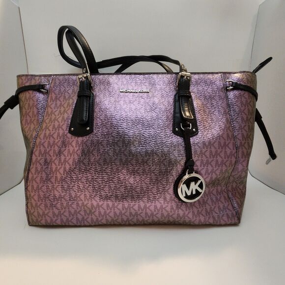 Michael Kors Handbags - MICHAEL KORS VOYAGER TOTE HANDBAG-IRIDESCENT METALLIC HOLOGRAPHIC